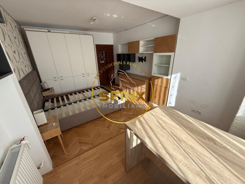 Burebista, Piata Alba Iulia, 3 camere renovat, bloc 92, 2 bai.