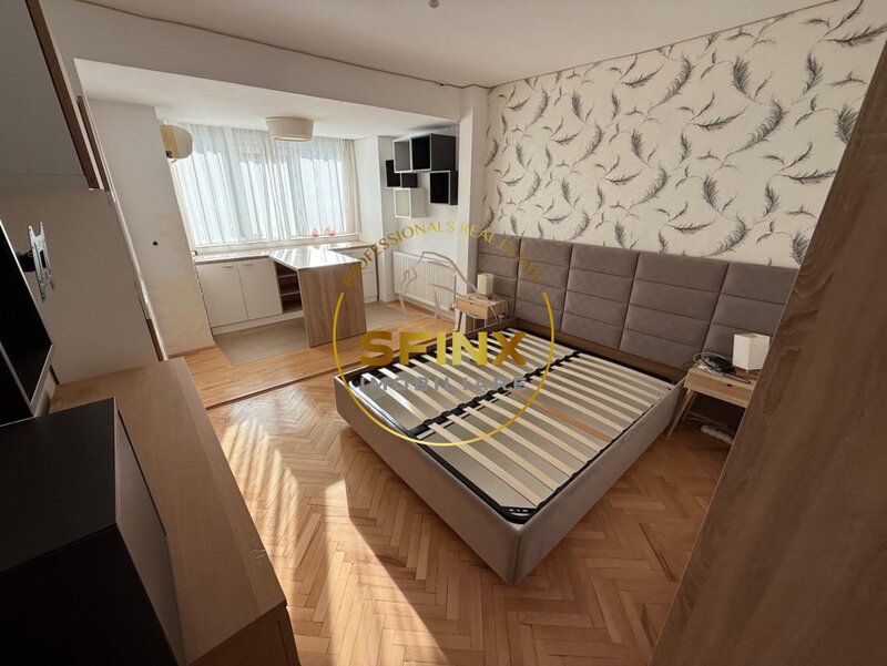 Burebista, Piata Alba Iulia, 3 camere renovat, bloc 92, 2 bai.