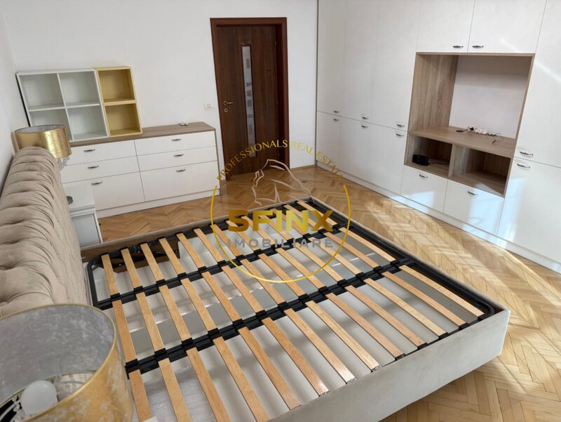 Burebista, Piata Alba Iulia, 3 camere renovat, bloc 92, 2 bai.